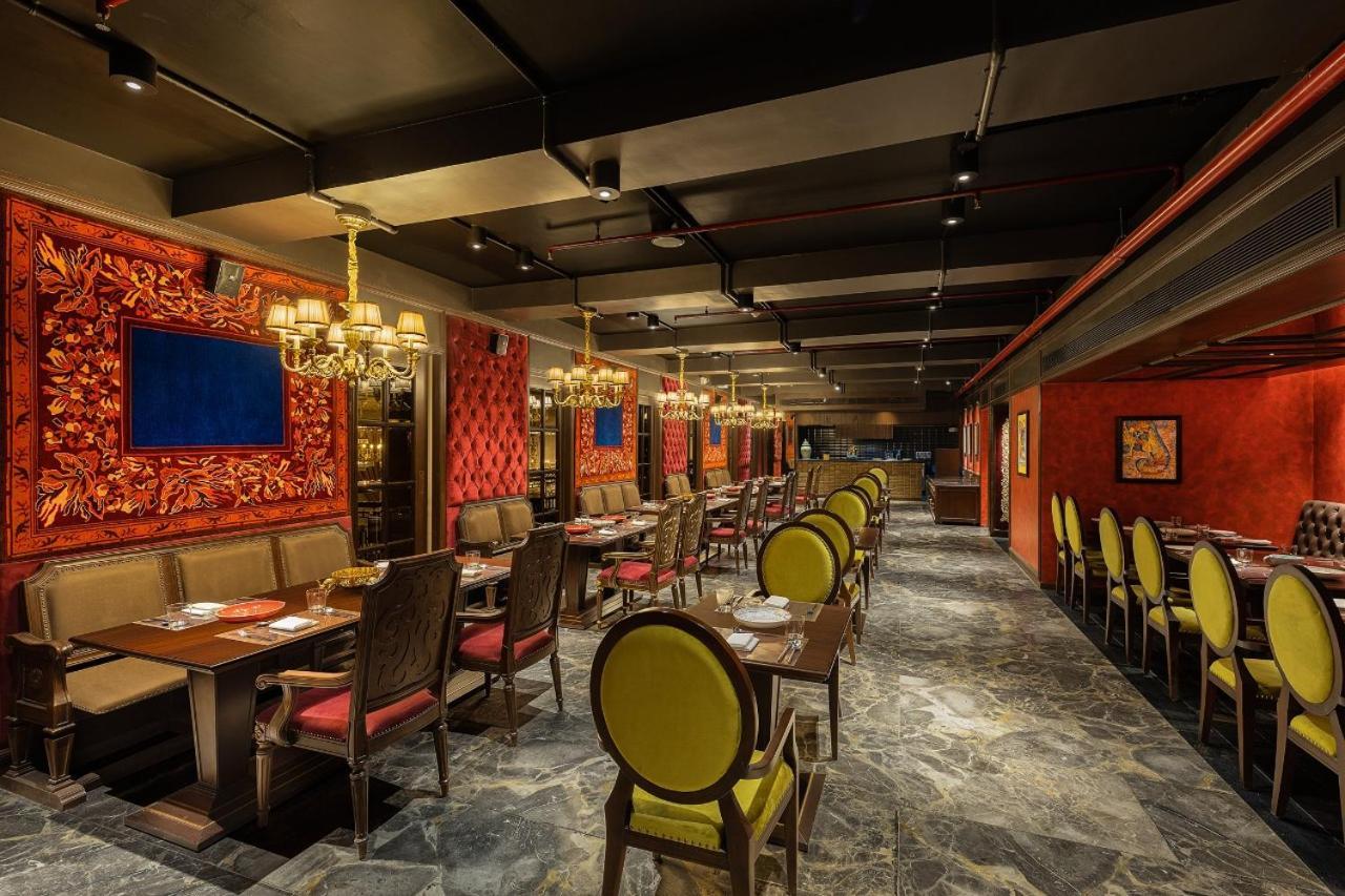 Hotel Hillock 阿穆达巴 外观 照片