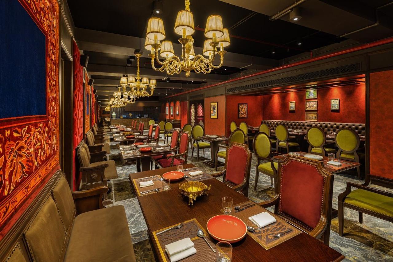 Hotel Hillock 阿穆达巴 外观 照片