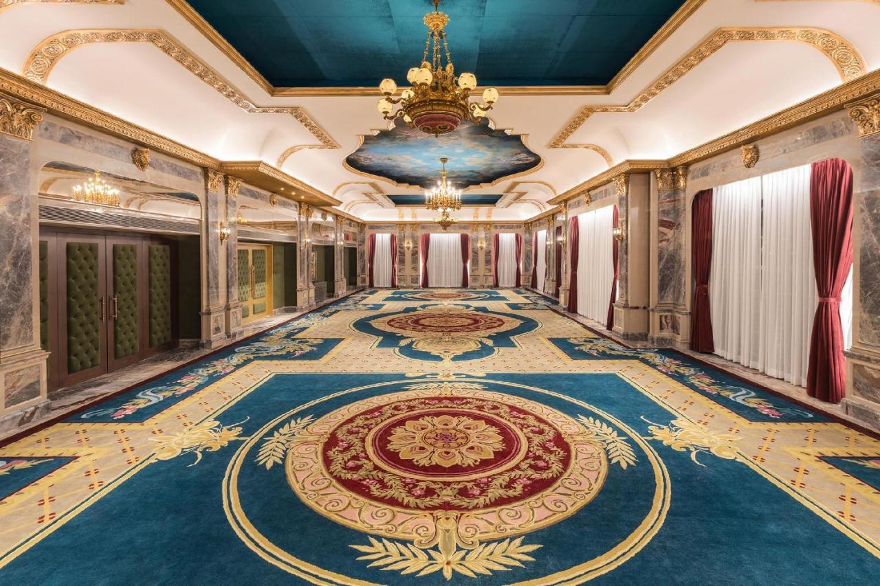 Hotel Hillock 阿穆达巴 外观 照片